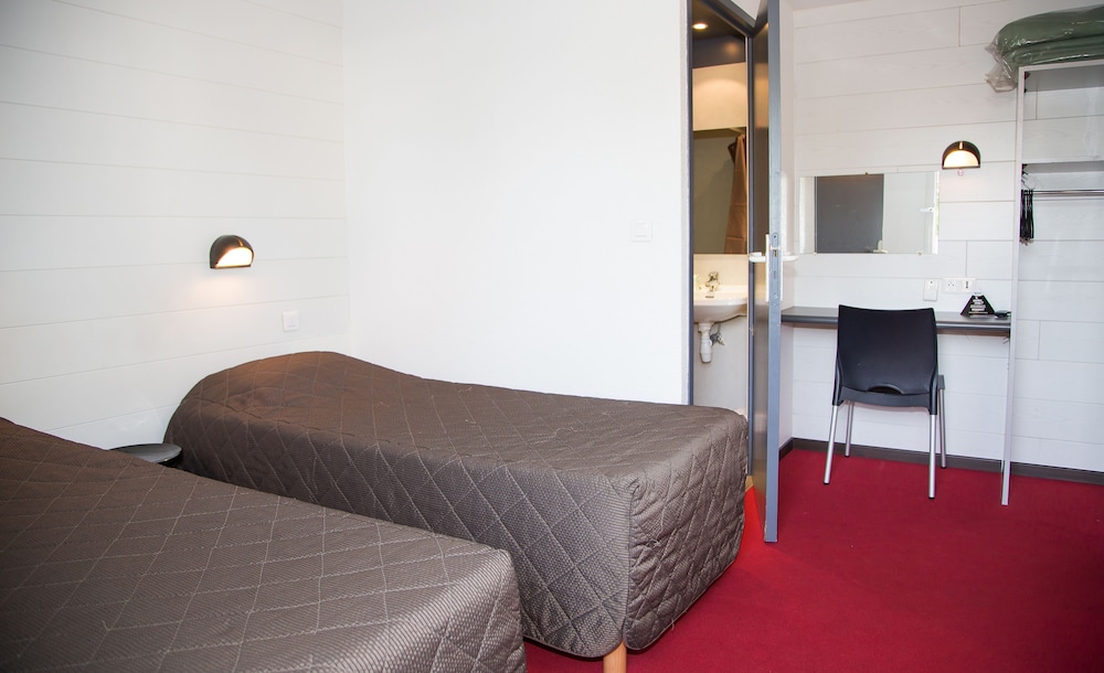 Brit Hotel Albi 22/49