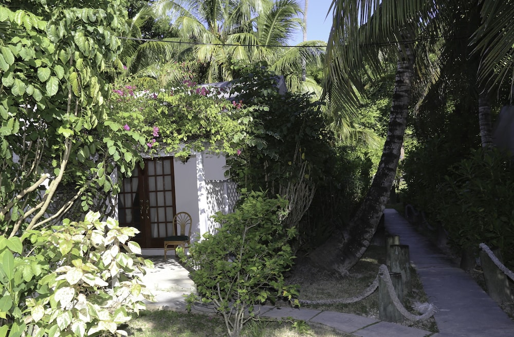 Tingum Village Hotel 41/50