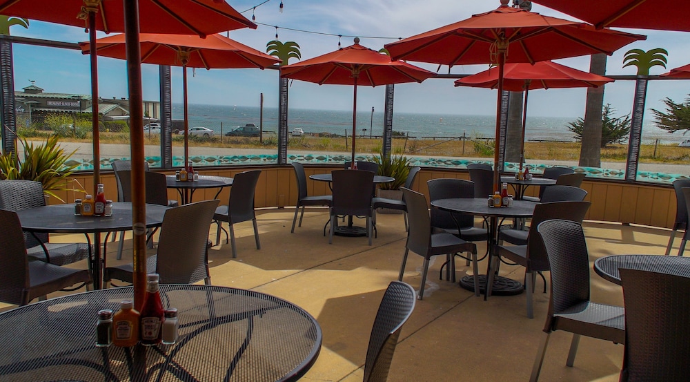 San Simeon Lodge 49/68