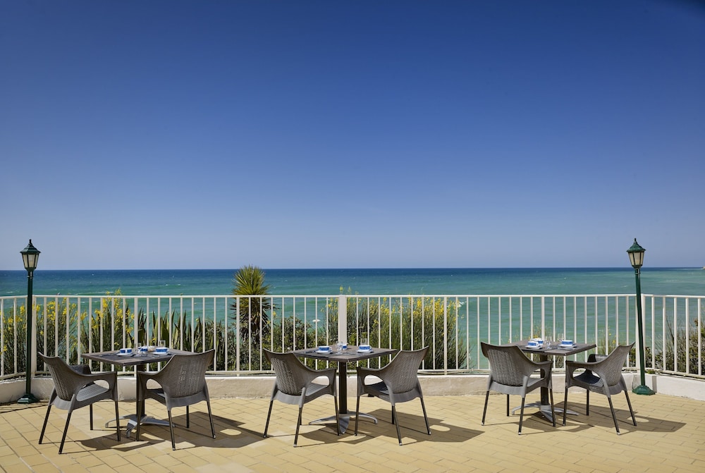 Casa de Sada Algarve Beach Resort, Curio Collection by Hilton 25/27