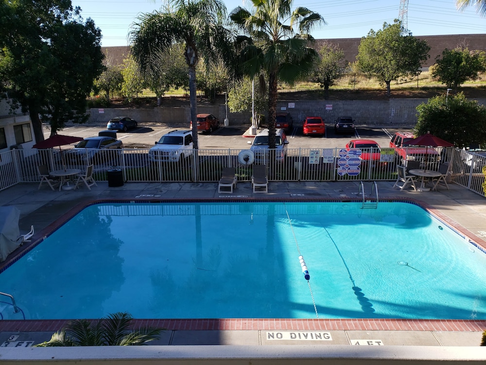 Vagabond Inn Sylmar (Ex Motel 6 Los Angeles) 13/13