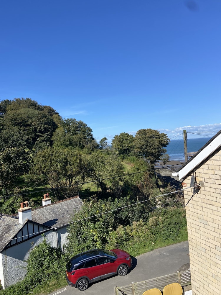 Newberry Beach Lodge 24/50