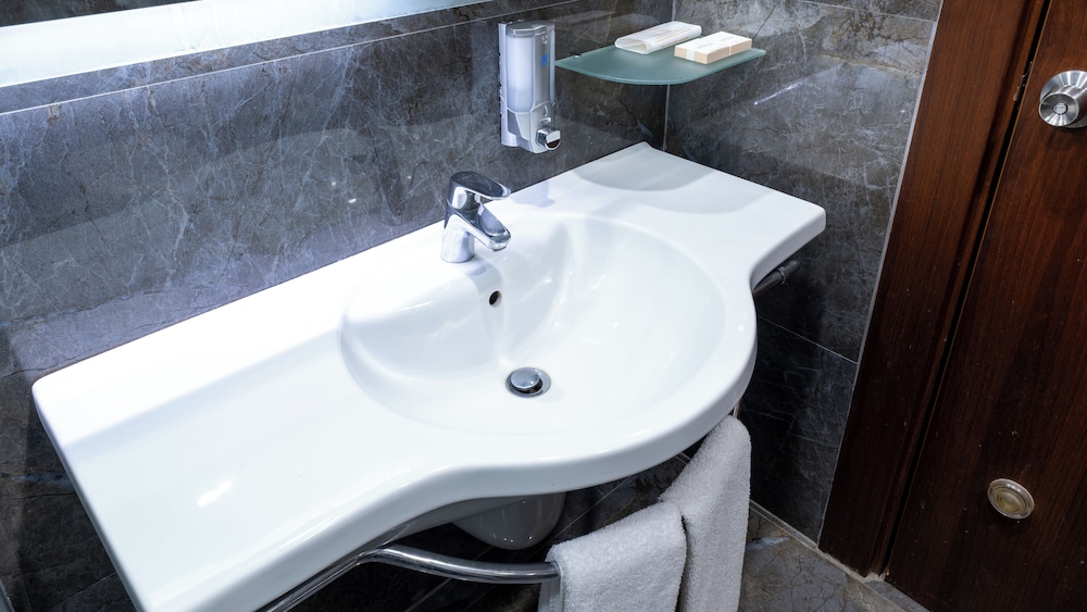 Deluxe, Triple, 3 Beds, Teymur Continental Hotel 10/10
