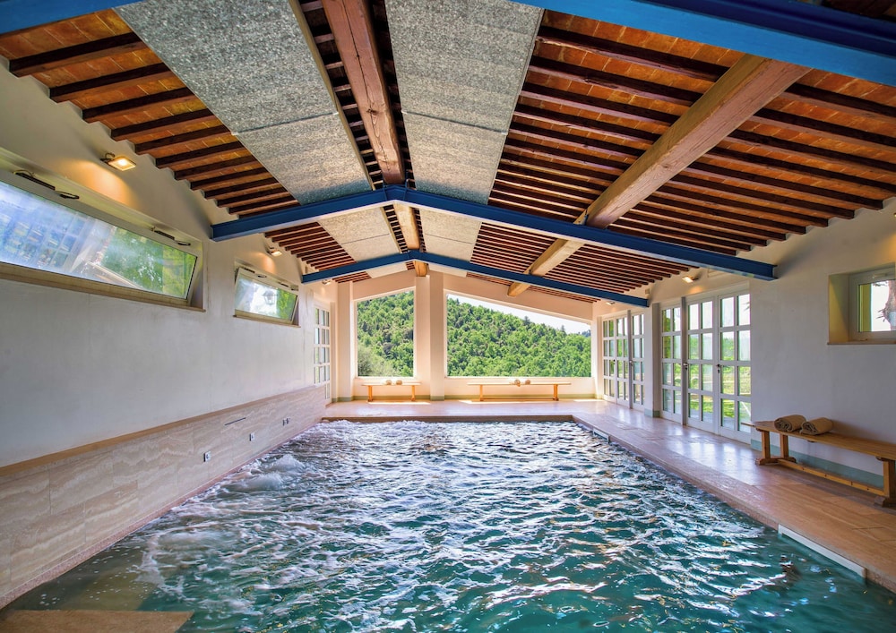 swimming pool spa