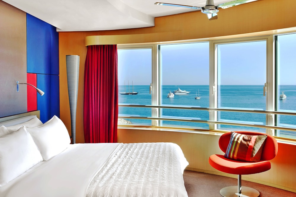 Le Meridien Beach Plaza 25/75