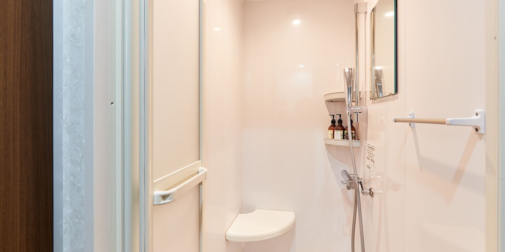 Grand Cabin Hotel Naha Oroku 48/50