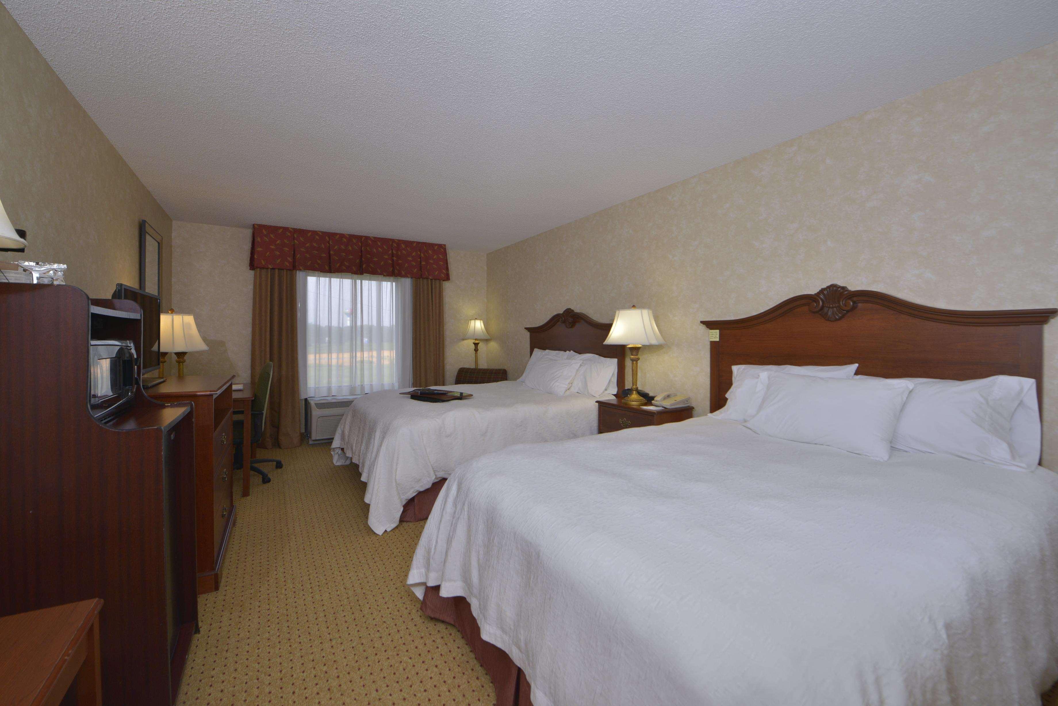 Studio, 2 Queen Beds, Accessible