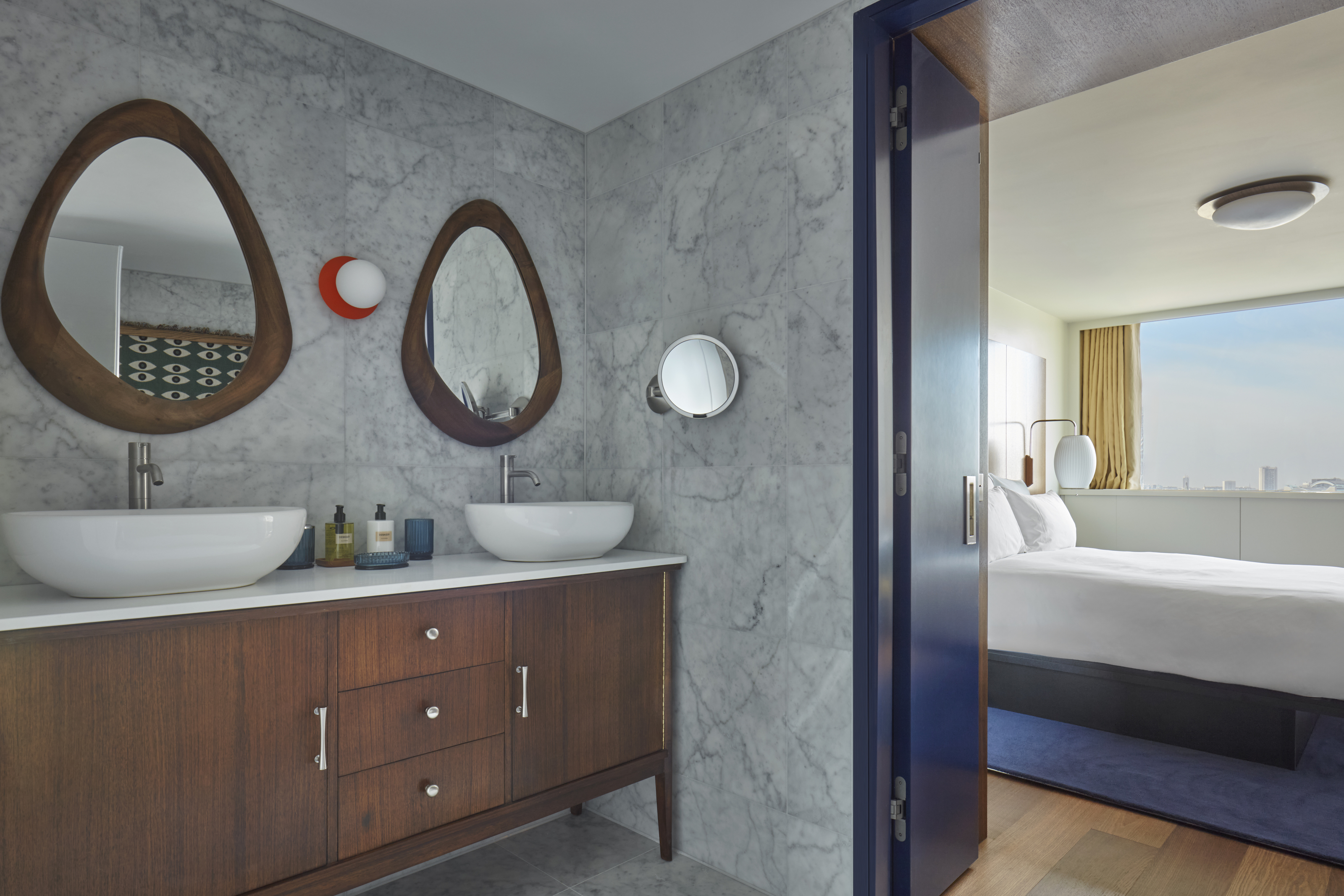 Mid Century, Suite