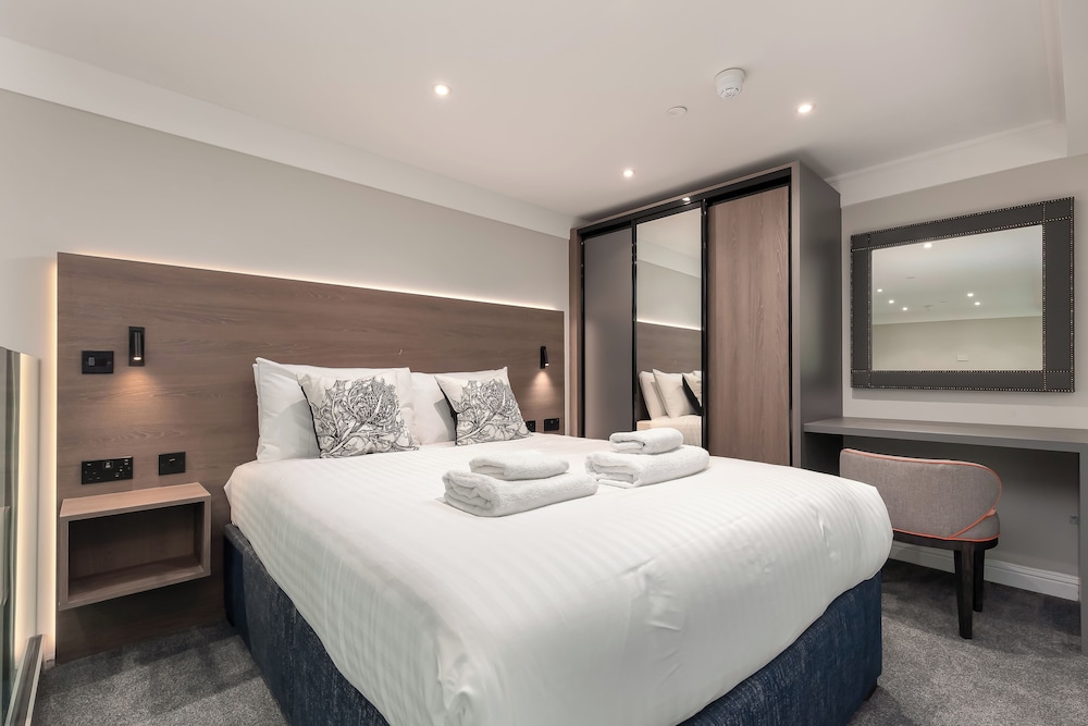 Deluxe, Apartment, King Bed, Sofa