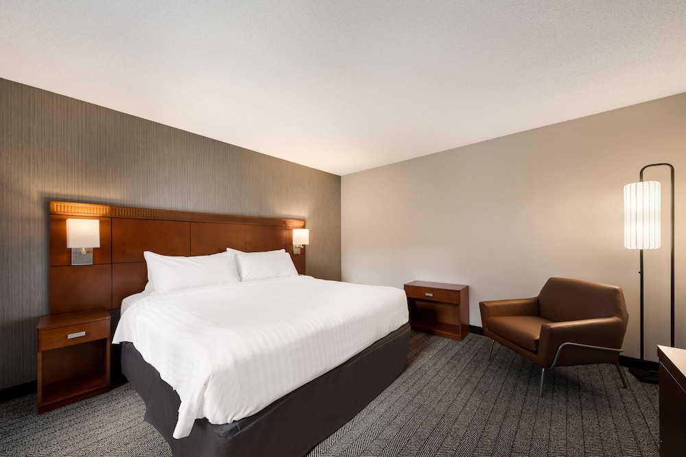 Sonesta Select San Jose Airport 11/55