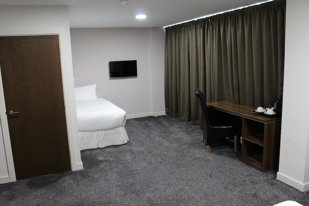 Ox Hotel Manchester 11/34