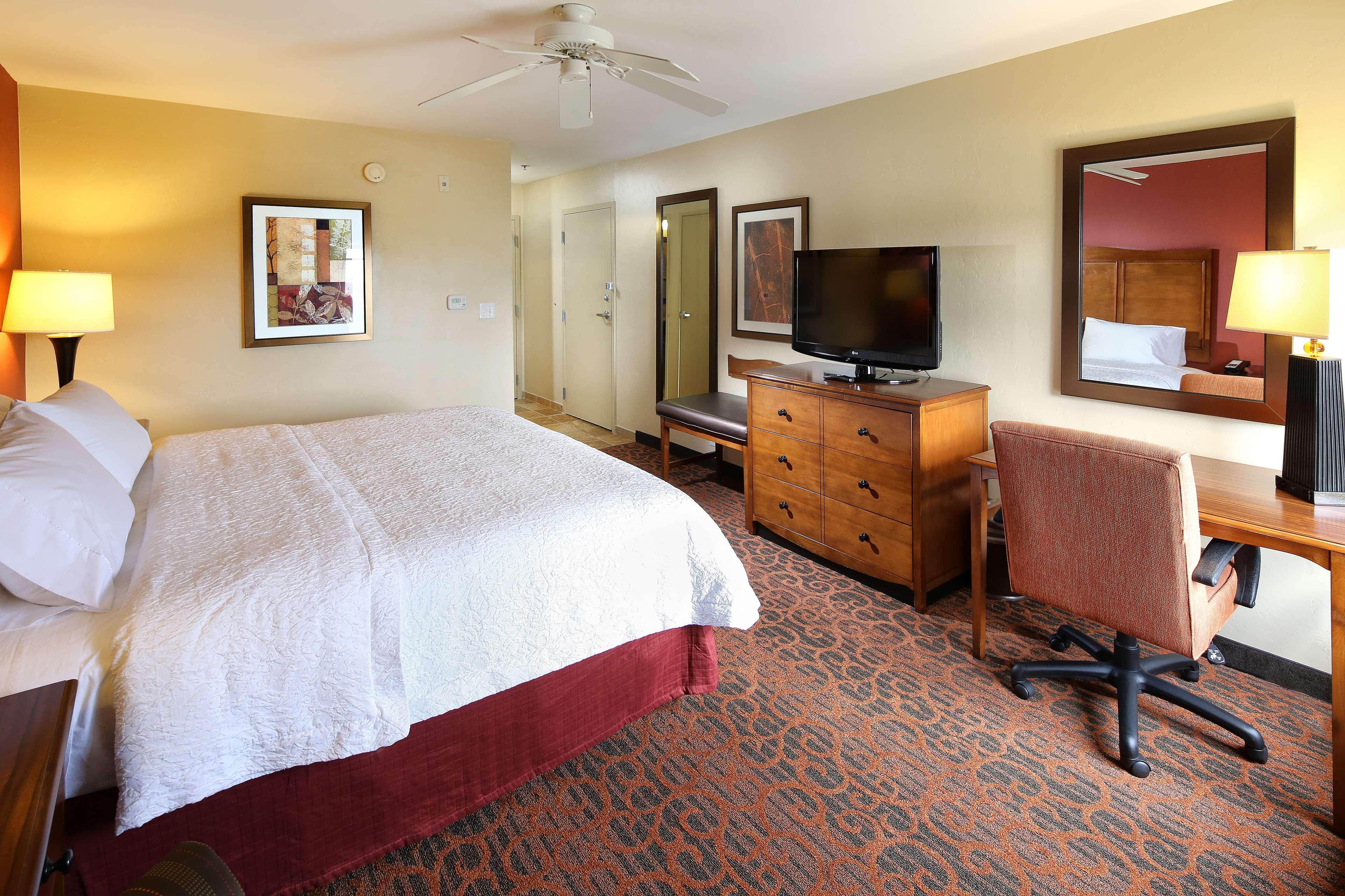 Room, Queen Bed