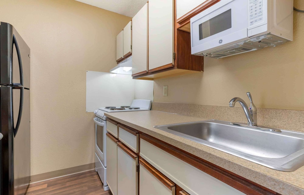 Extended Stay America - Tulsa - Midtown 46/52