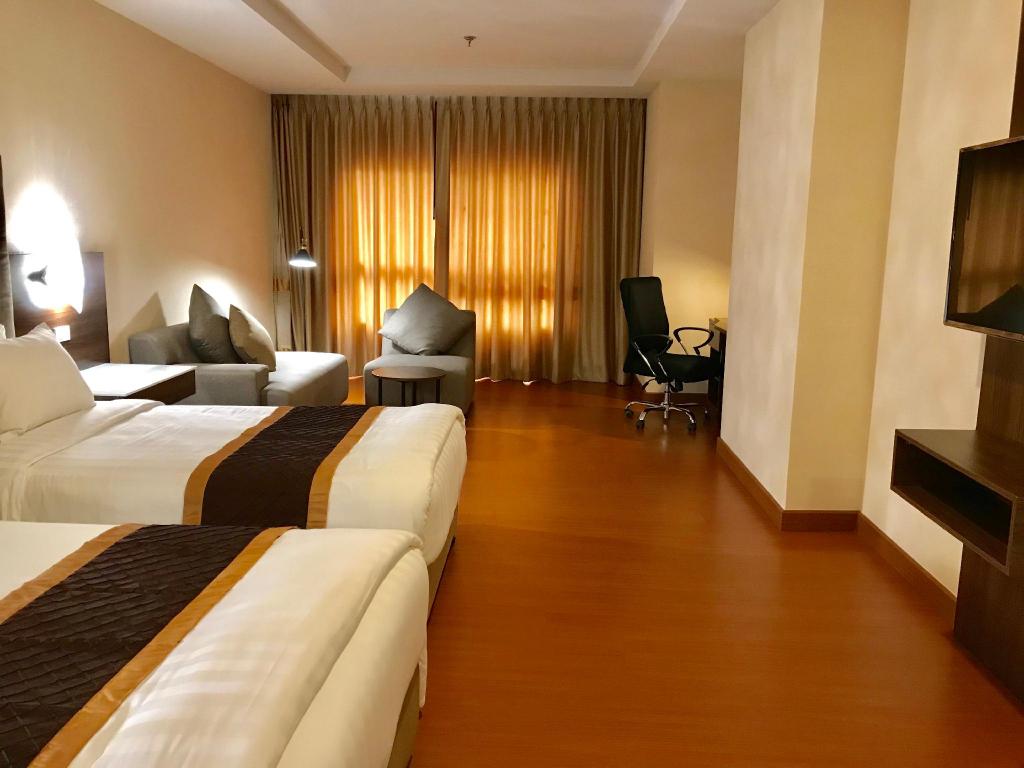 Room at Furama Chiang Mai Hotel, CHIANG MAI