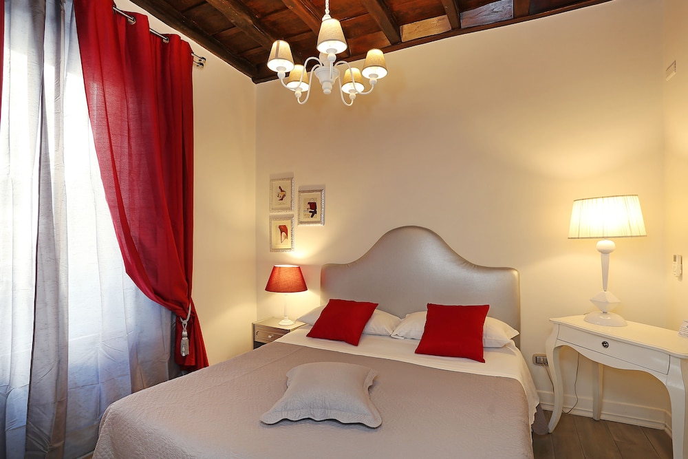 Piazzetta De' Monti Suites 13/27