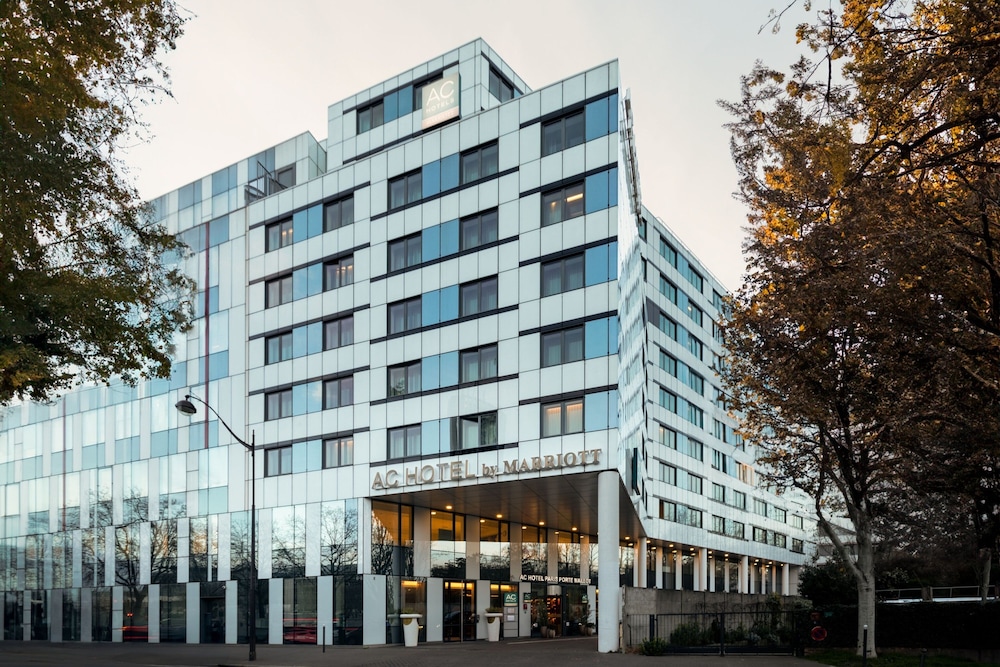Ac Hotel Paris Porte Maillot in PARIS