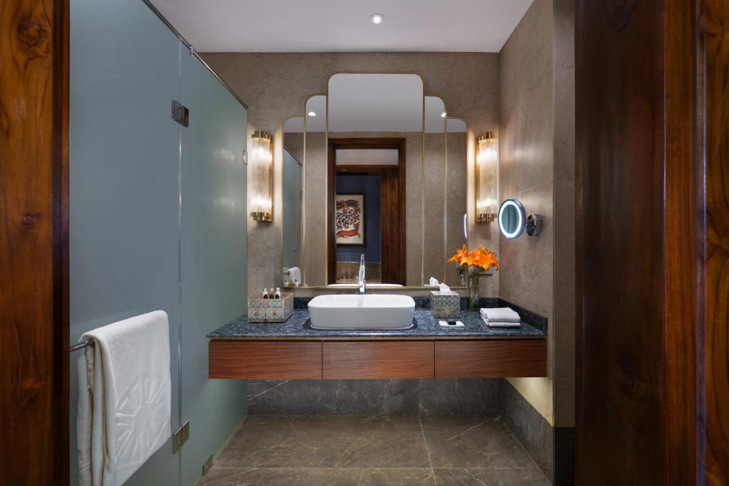 Resort, Deluxe, Twin Beds