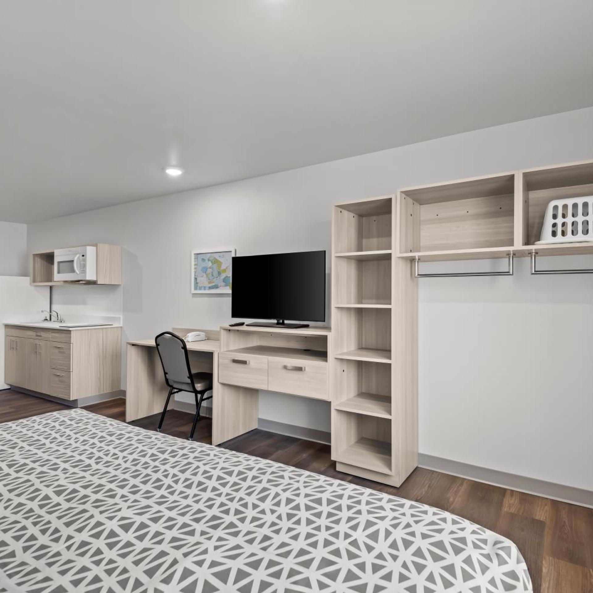 WoodSpring Suites Coralville Iowa City 22/41