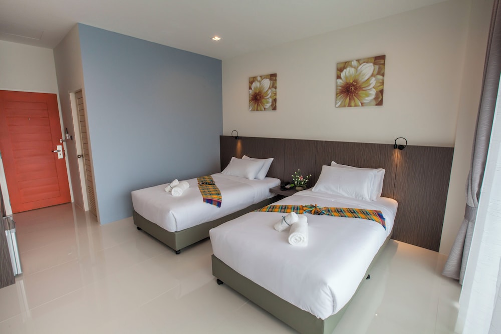 STANDARD, TWIN BEDS, SEA VIEW