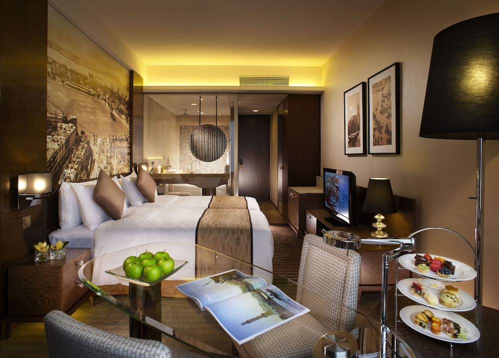 Harbour Grand Hong Kong Hotel 42/68