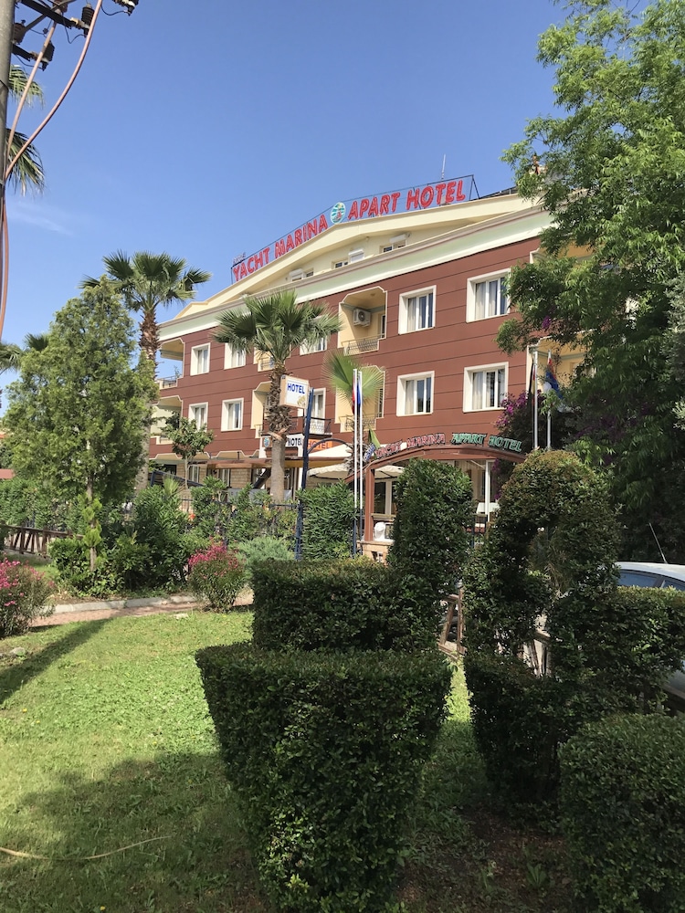Yacht Marina Apart Hotel 22/29