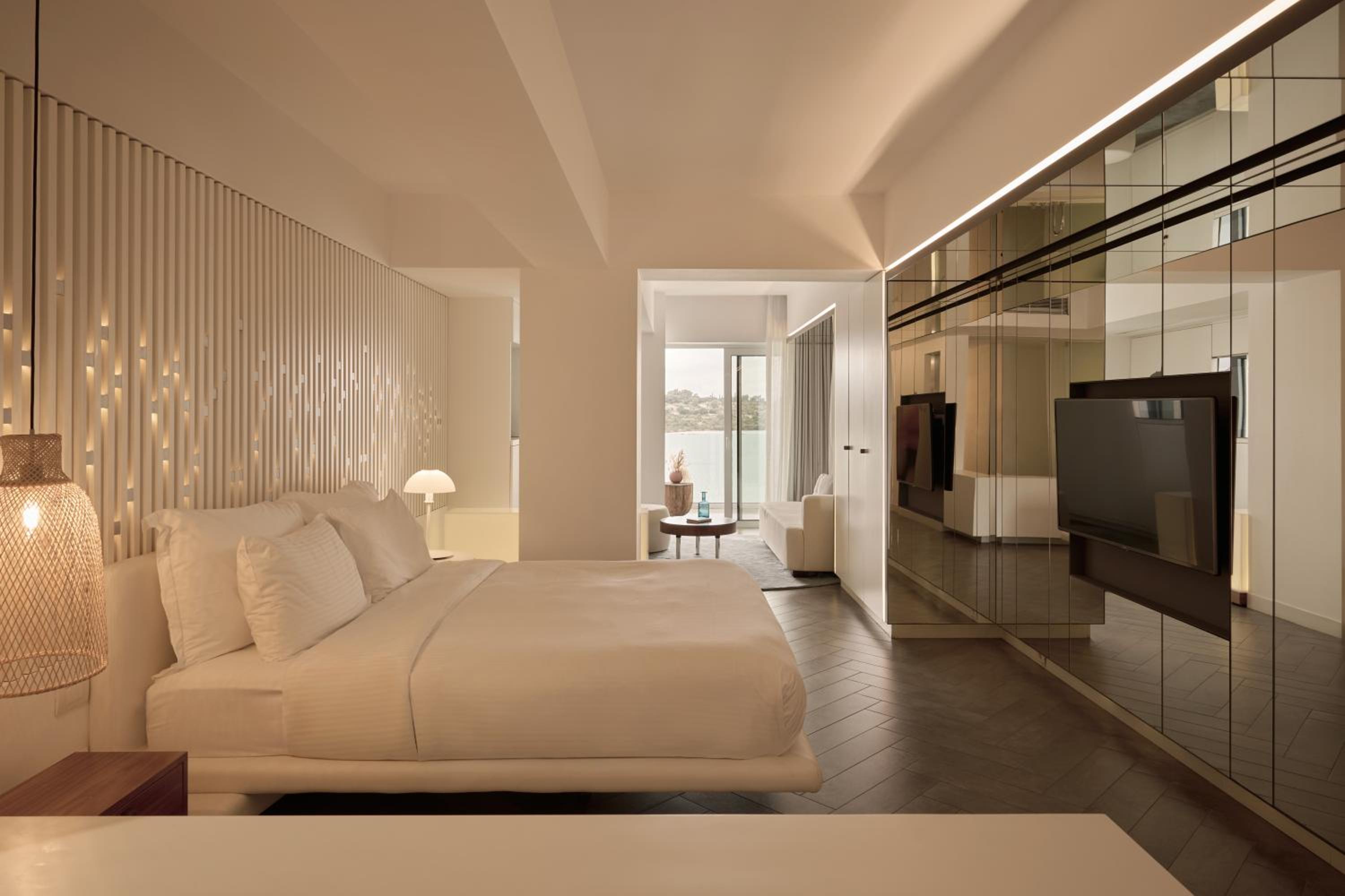 Covet, Queen Bed, Sea View