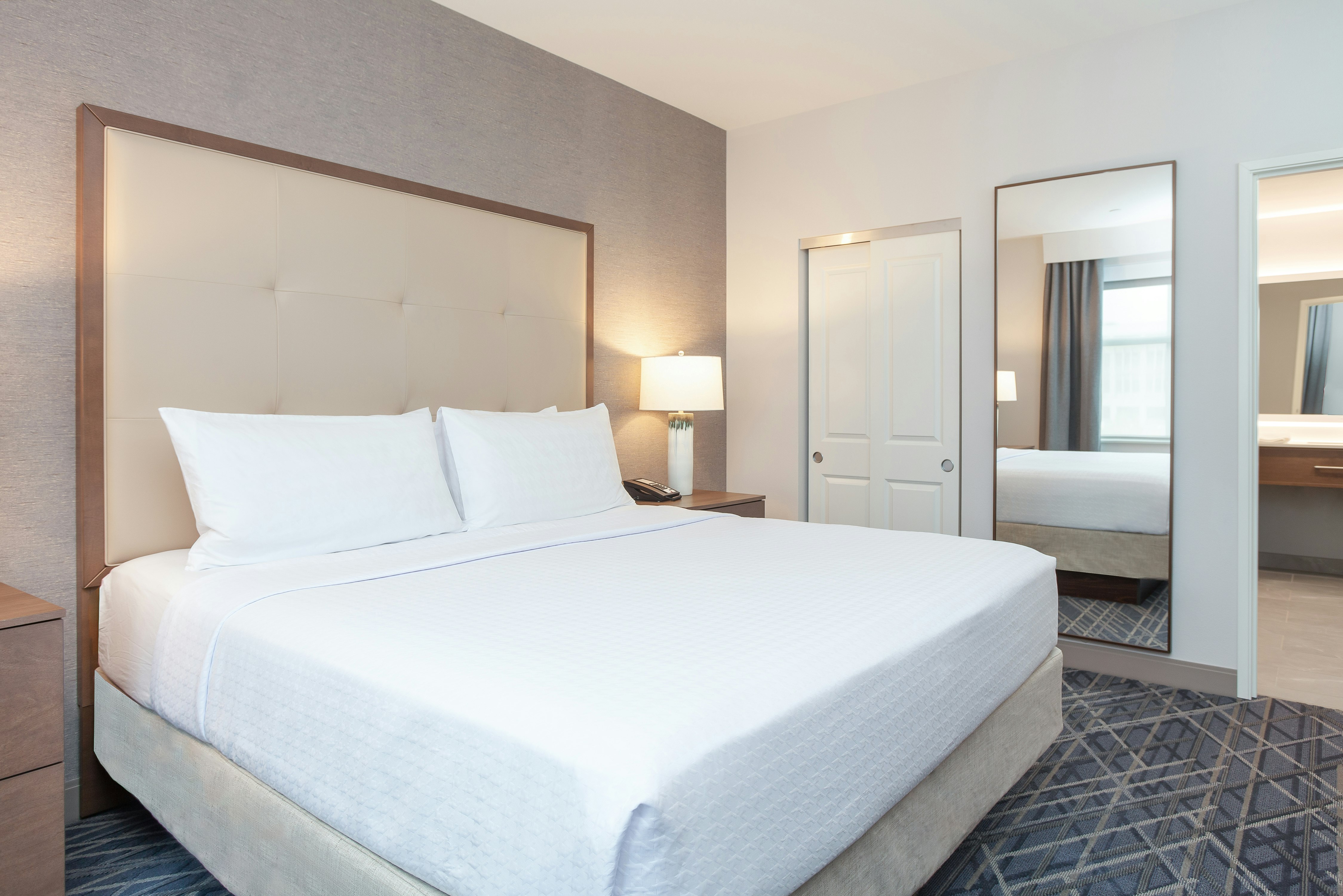 1 Bedroom, Suite, King Bed