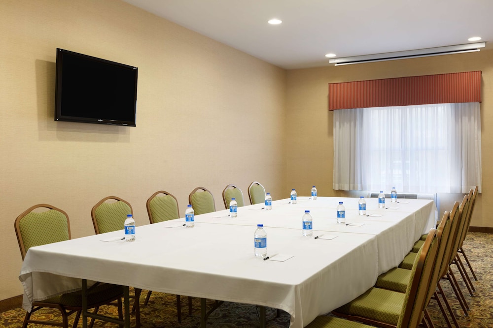 Country Inn and Suites By Radisson Ashland Hanover VA 23/30
