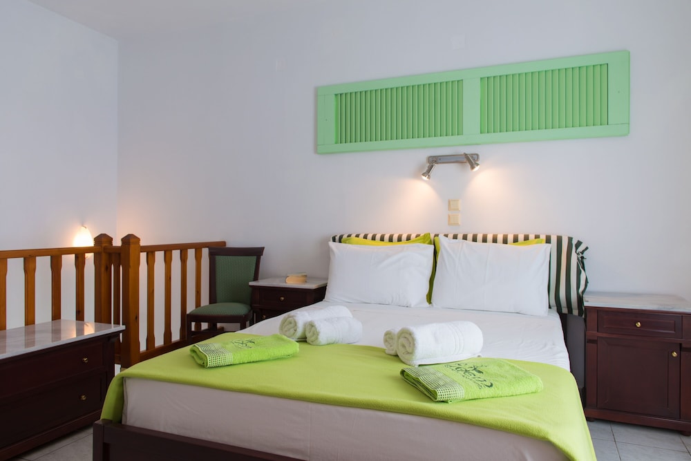 Edem Hotel Apartments 28/72