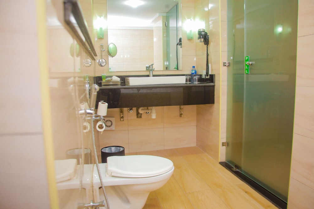 Holiday Inn Dar Es Salaam City Center 26/76