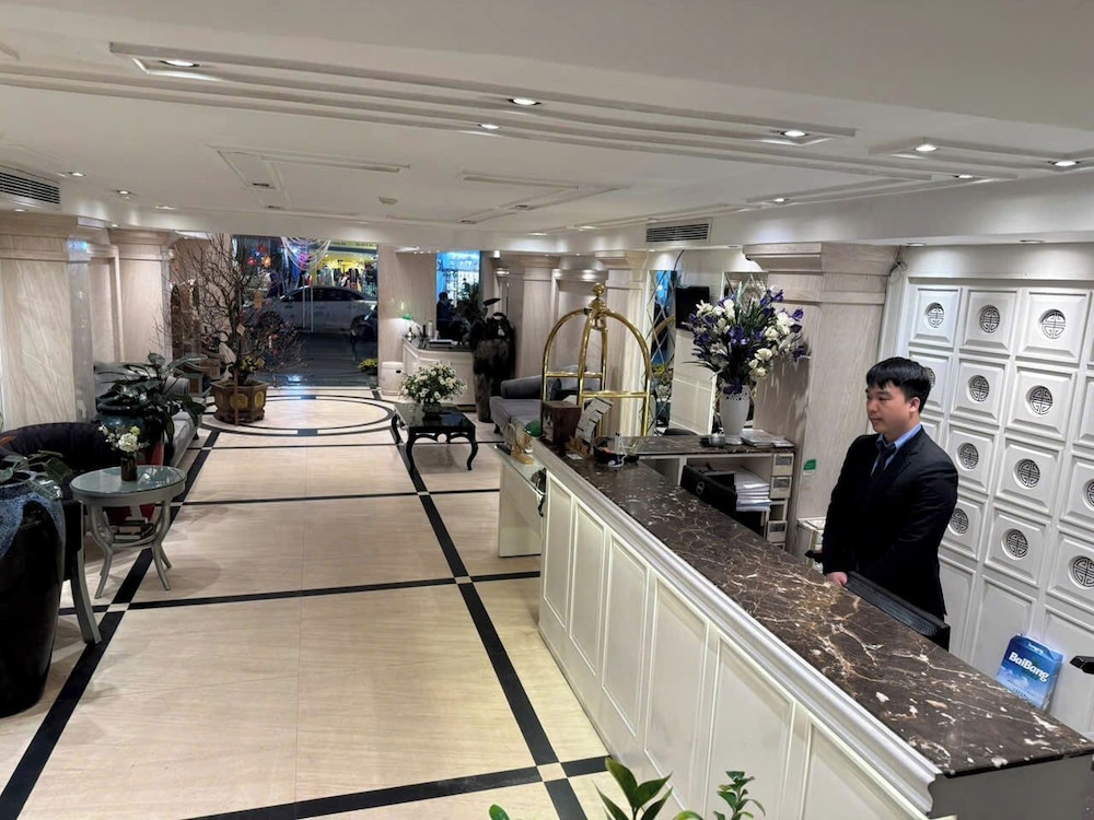 Hanoi Victor Gallery Hotel & Spa 35/50