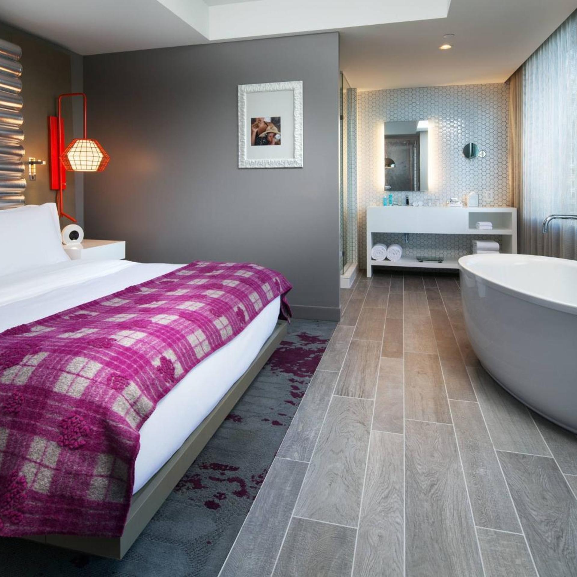 Fantastic, Suite, King Bed