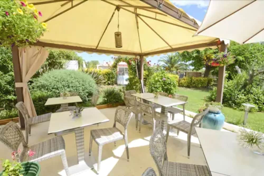 Hotel Les Jardins de La Madrague 51/65