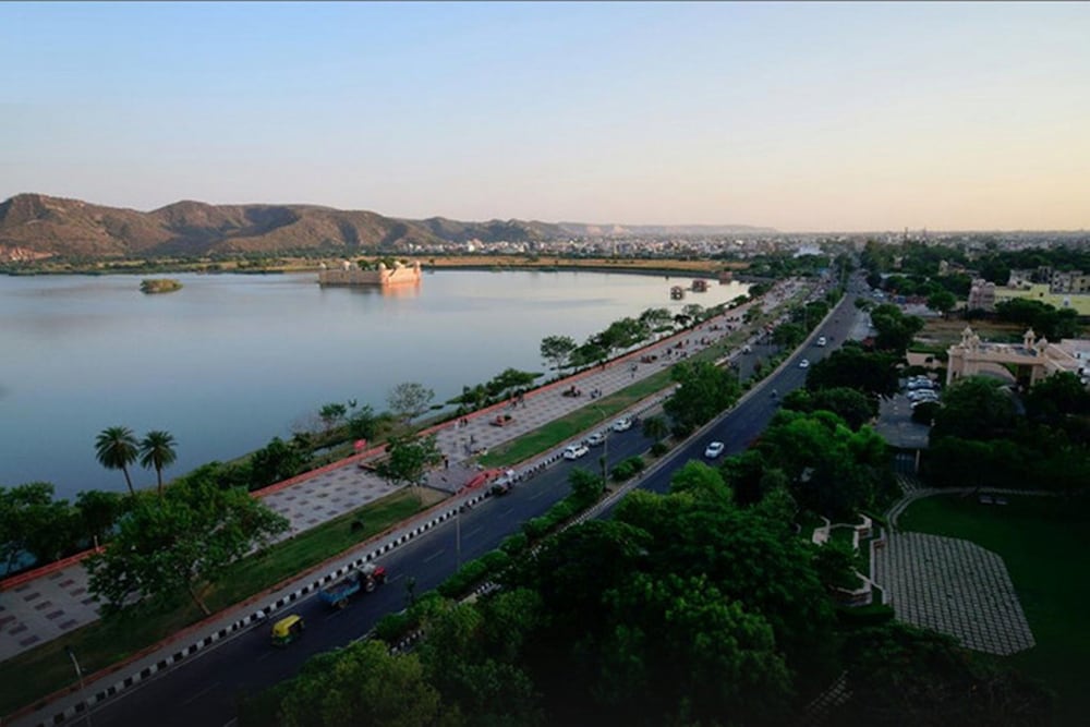 Regenta Central Jaipur 31/40