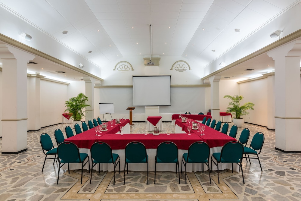 Hotel Caribe By Faranda Grand, a Member of Radisson Individuals 38/50