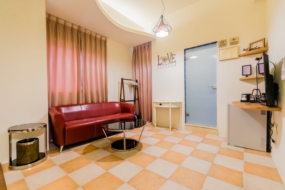 Tang Villa 8/50