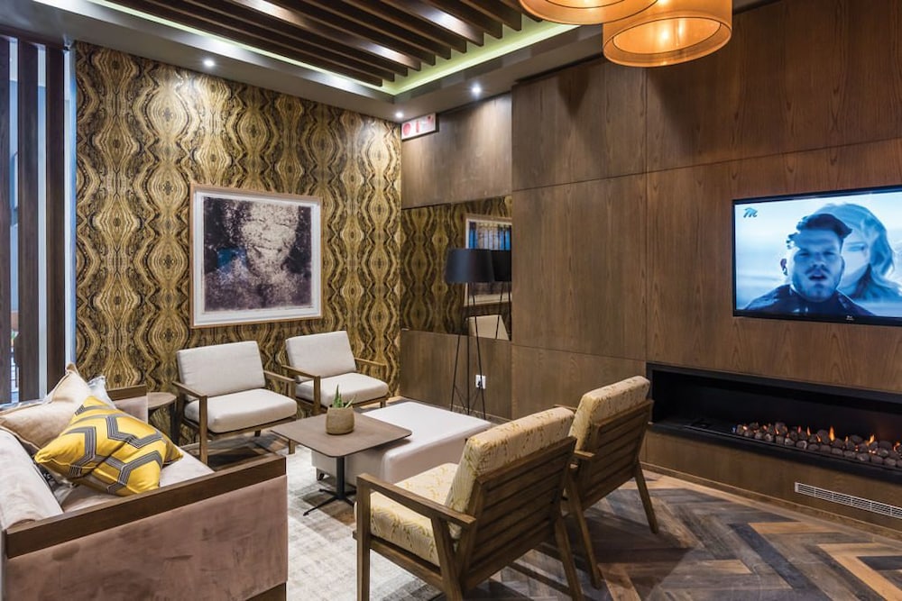 Mayfair Hotel 28/47