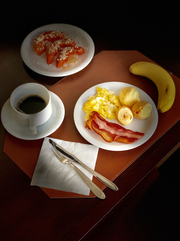 Lummina Hotel Mogi 17/50