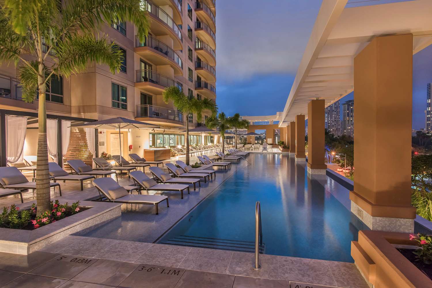 Hilton Grand Vac Club The Grand Islander Waikiki Honolulu 13/13