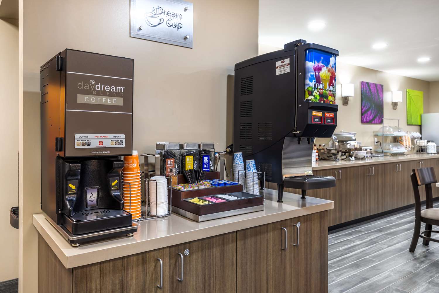 Sleep Inn & Suites Salina I-135 14/26