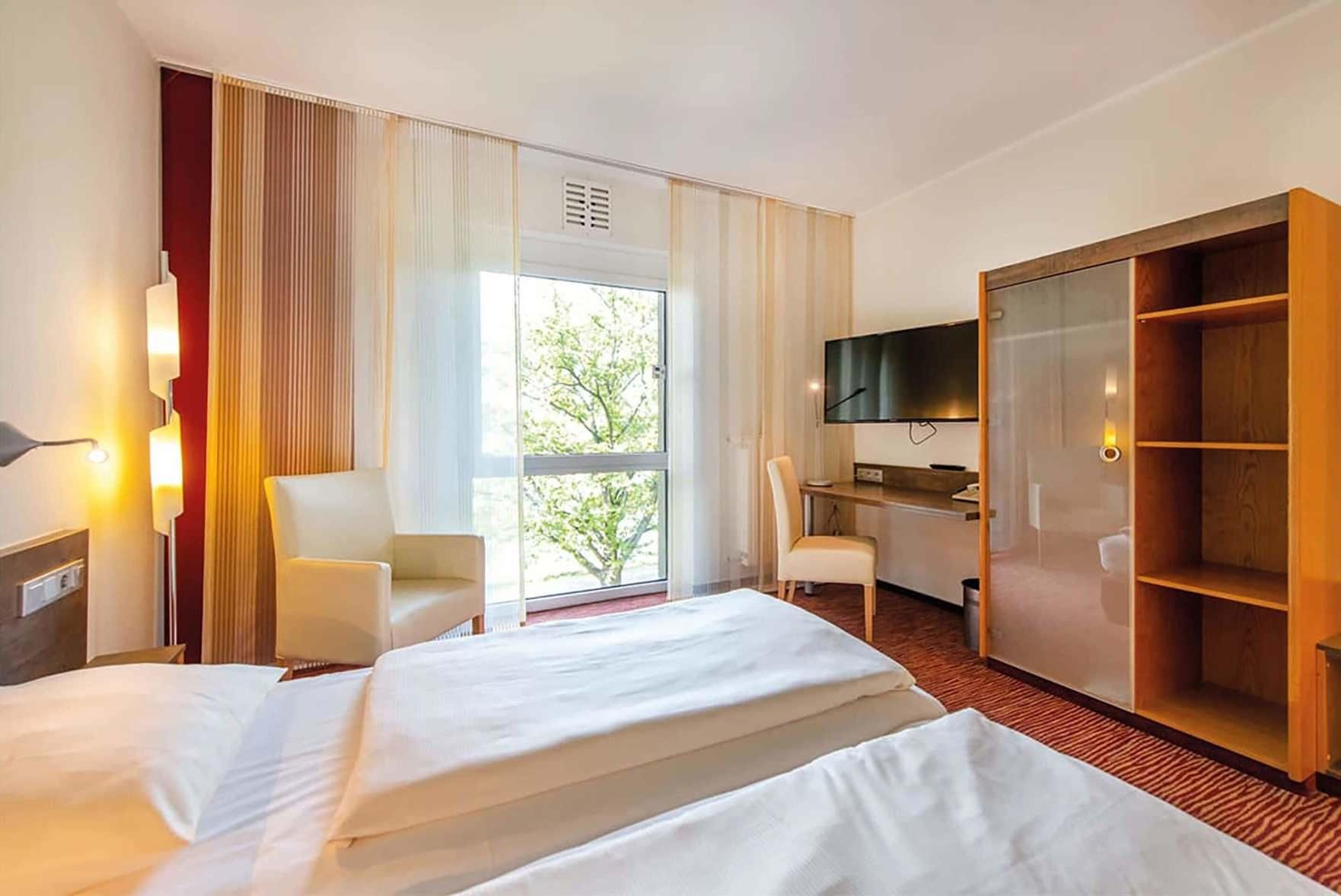 Standard, Double Bed
