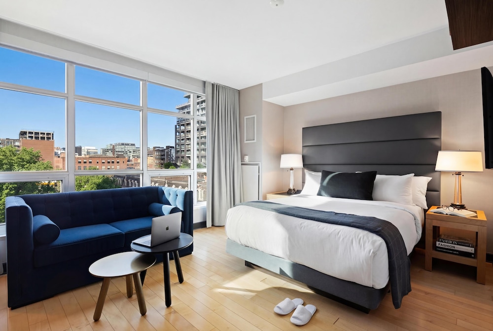 RESIDENCE, STUDIO, SUITE