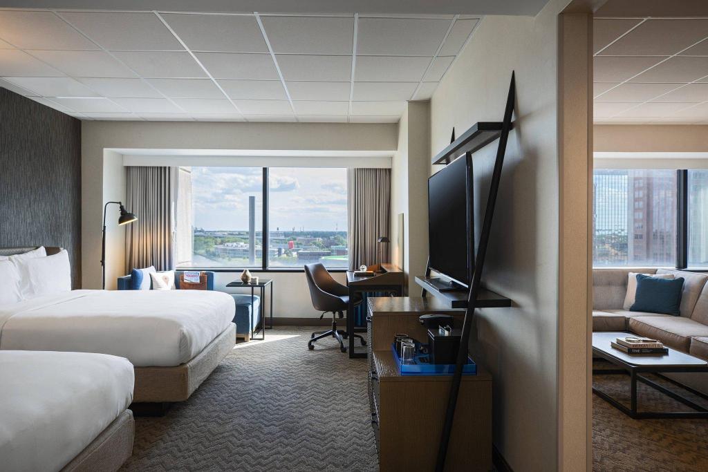 Suite, 2 Queen Beds, High Floor