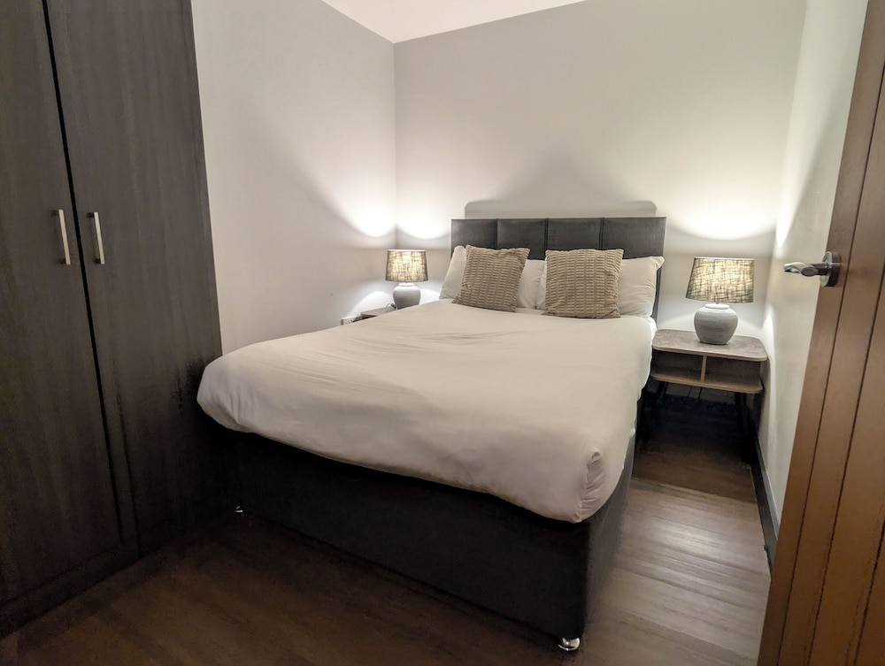 APARTMENT, 2 DOUBLE BEDS