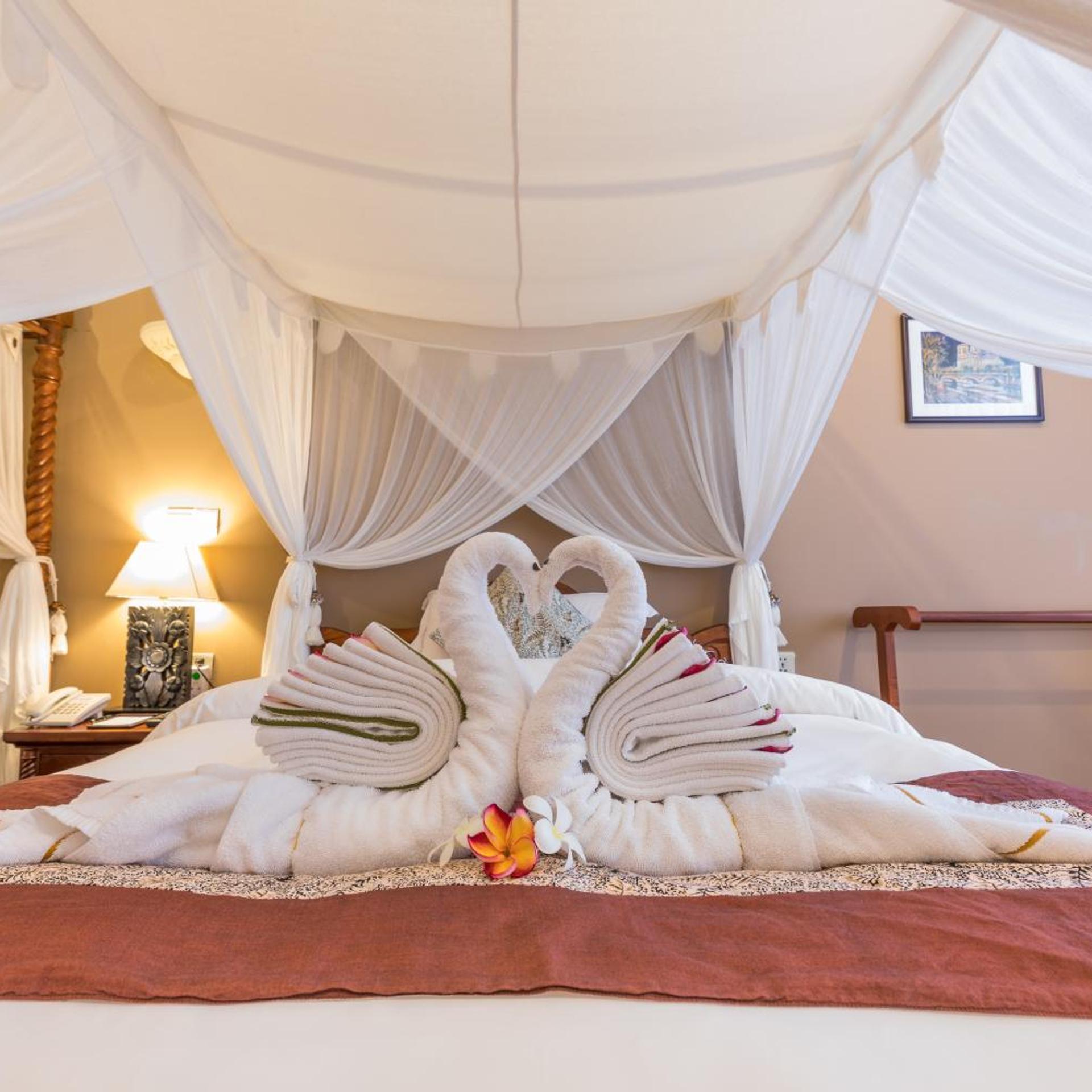 Bali Hotel 10/50