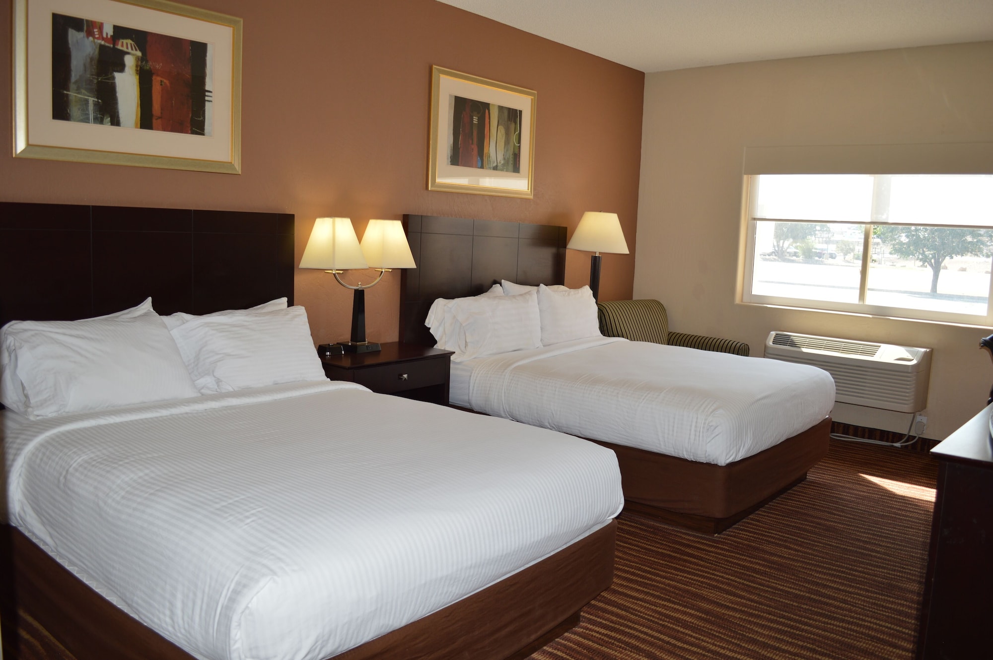 Standard, 2 Queen Beds