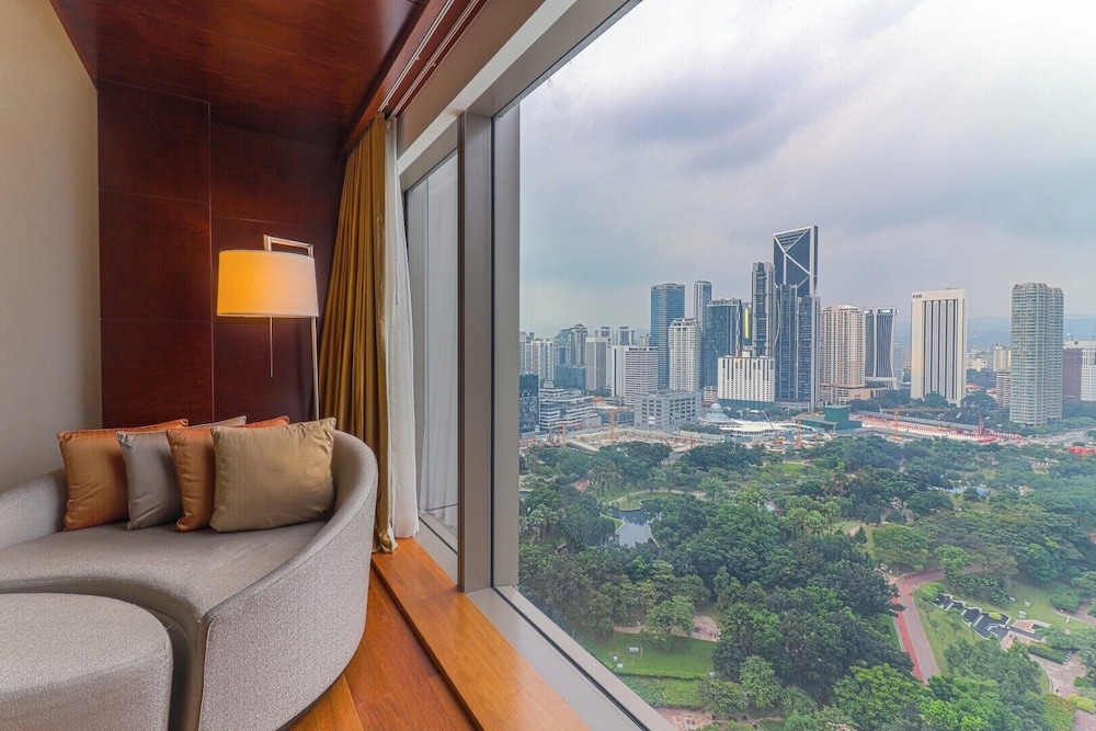 GRAND HYATT KUALA LUMPUR 29/69