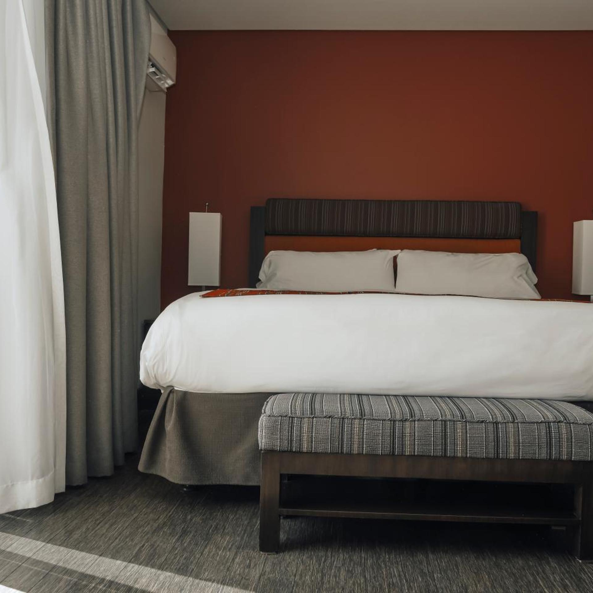 جناح بسرير كينج بشرفة، Sirtaj Hotel 7/10