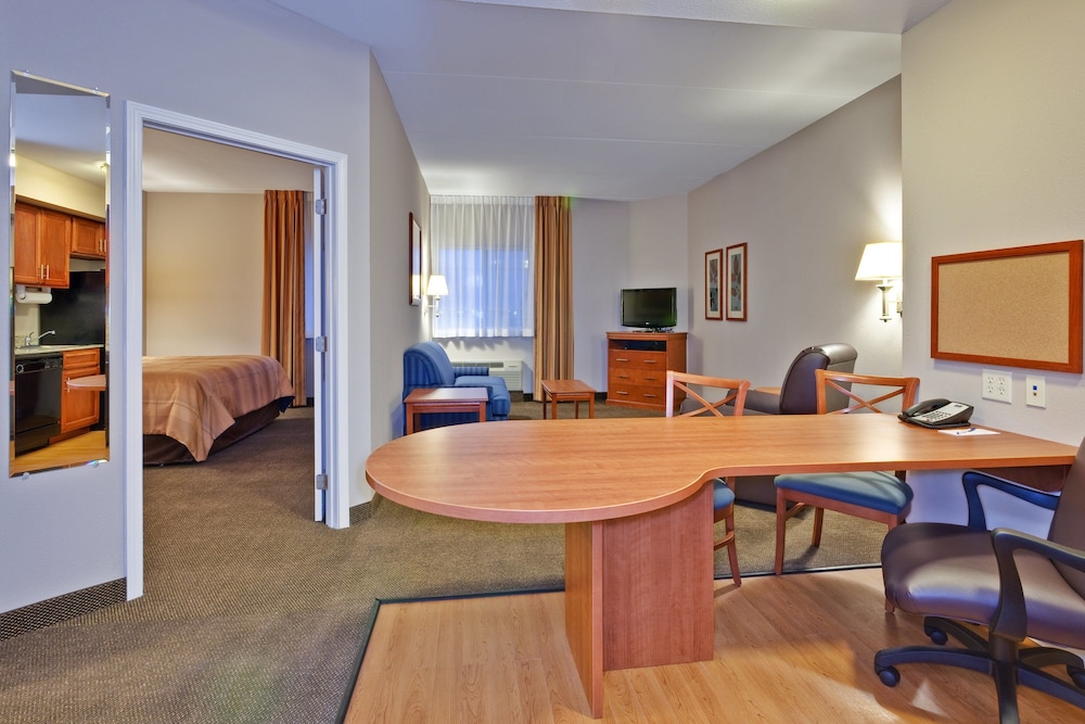 Candlewood Suites Murfreesboro 55/58