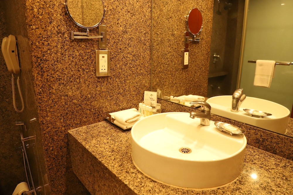 Hotel Chandela Khajuraho 49/50